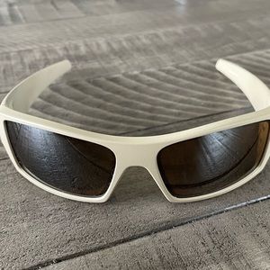 Oakley sunglasses